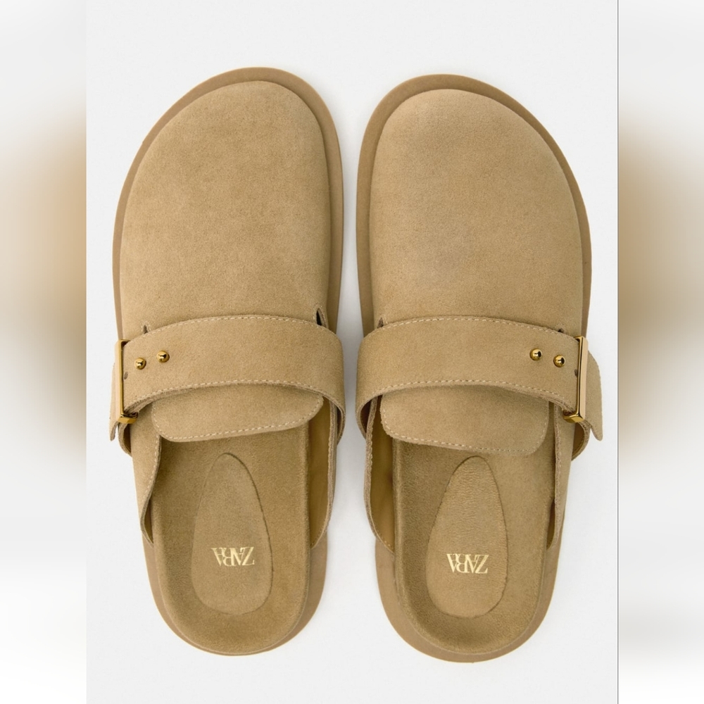 Zara BUCKLED SUEDE CLOGS